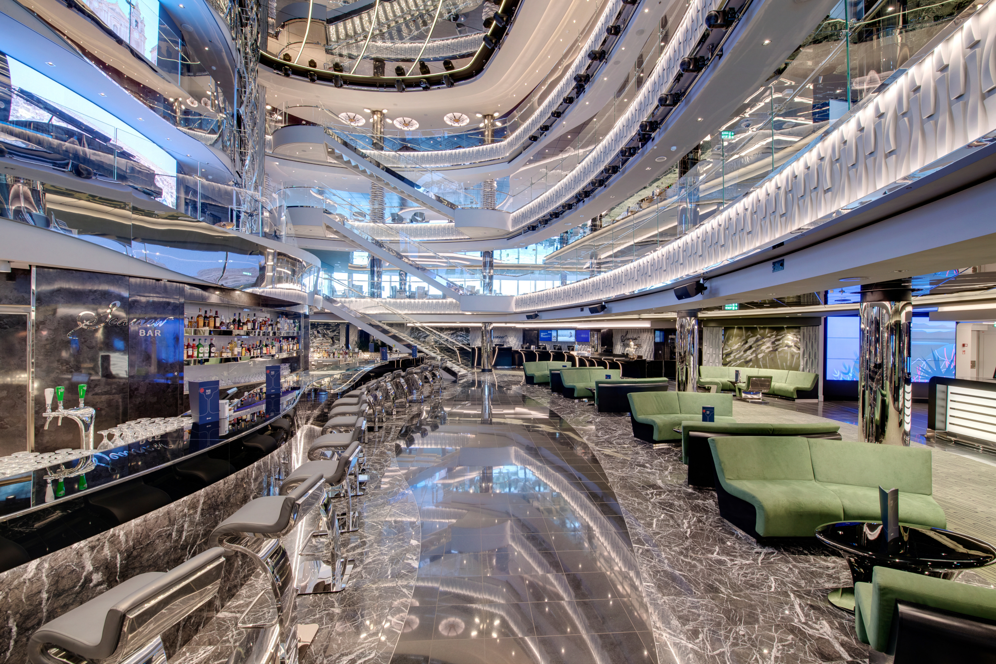 MyCruise MSC Seaview Offentlige-arealer Barer-lounger-atrium9